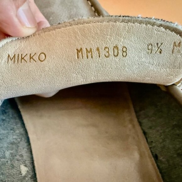 Bruno Magli Made In Italy Taupe Horse Bit Mikko Suede Loafers~SZ 9.5 M Excellent - Picture 4 of 9